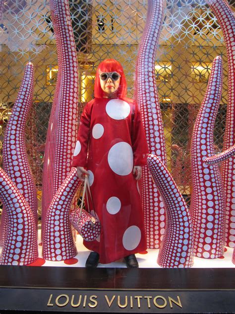 paris yayoi kusama louis vuitton|yayoi kusama outfits.